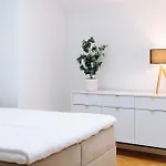 Hotel Hestia Barons Old Town 4*