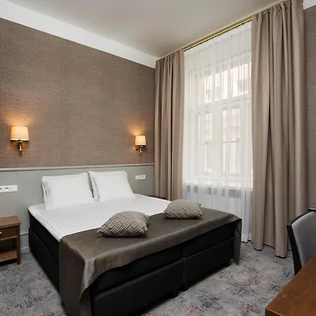 Hestia Barons Old Town