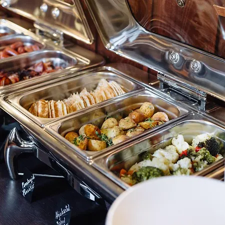 Hestia Barons Old Town Otel 4*