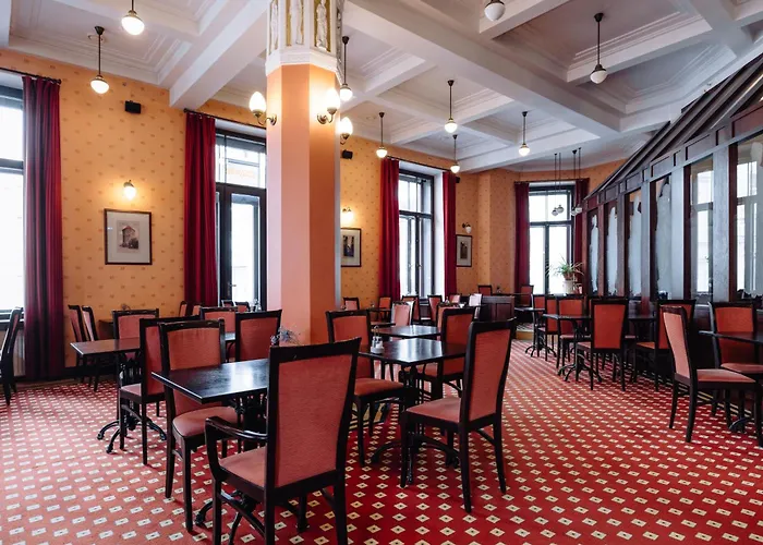 Hestia Barons Old Town