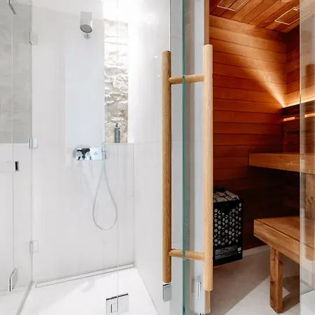 Hestia Barons Old Town Hotell 4*