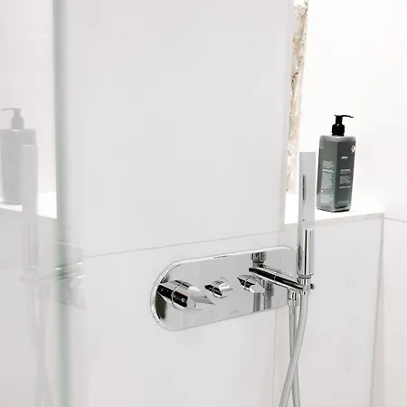 Hotell Hestia Barons Old Town 4*