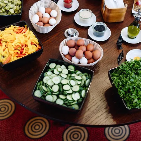 Hestia Barons Old Town