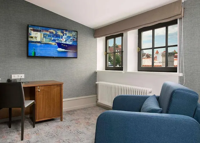 Hestia Barons Old Town Hotel 4*