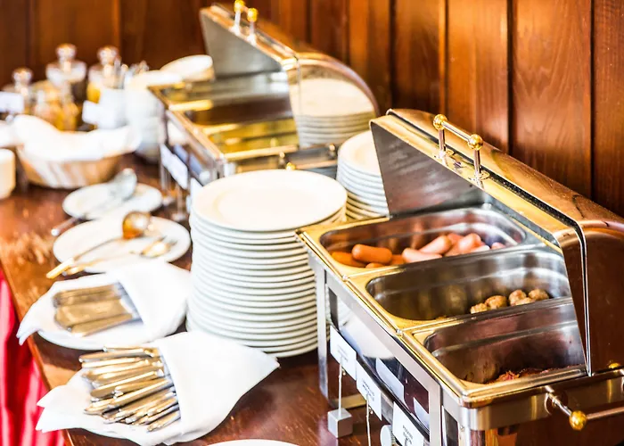 Hestia Barons Old Town Hotel