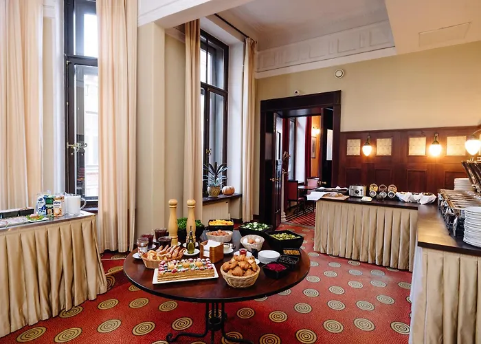 Hestia Barons Old Town Hotel